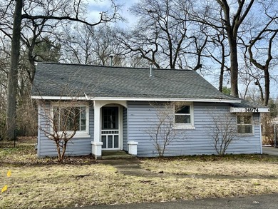 Beach Home Sale Pending in Grand Haven, Michigan