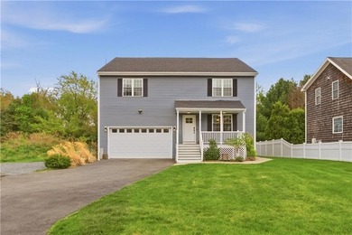 Beach Home Active Under Contract in Warren, Rhode Island