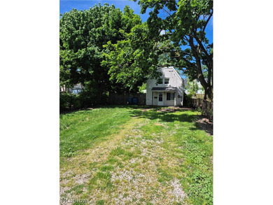 Beach Home For Sale in Lorain, Ohio