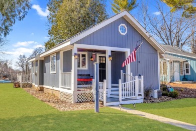 Beach Home For Sale in Mequon, Wisconsin