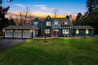 Beach Home For Sale in Bayside, Wisconsin