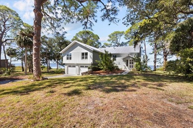 Beach Home For Sale in Cedar Key, Florida
