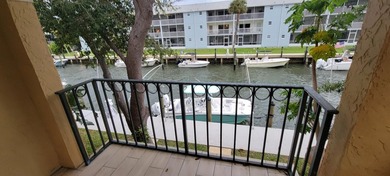 Beach Condo For Sale in Lake Park, Florida