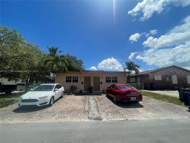Beach Townhome/Townhouse For Sale in Hallandale Beach, Florida