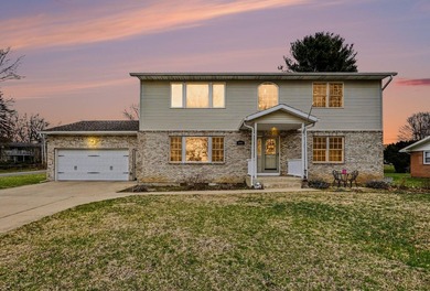 Beach Home For Sale in Benton Harbor, Michigan