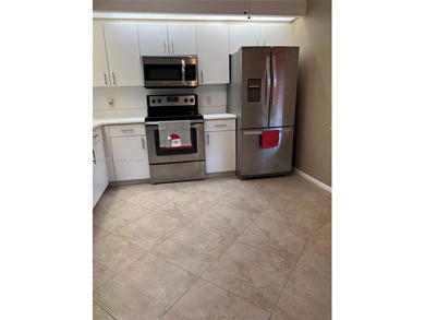 Beach Condo For Sale in Pembroke Pines, Florida