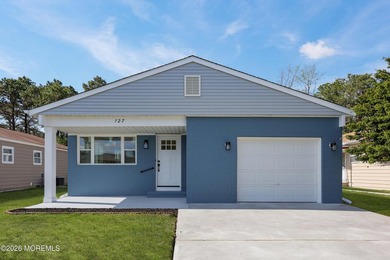 Beach Home For Sale in Toms River, New Jersey