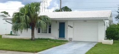 Beach Condo For Sale in Pinellas Park, Florida