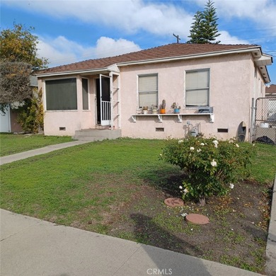 Beach Home Sale Pending in San Pedro, California