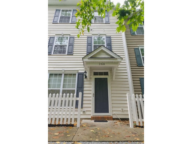 Beach Condo For Sale in Suffolk, Virginia