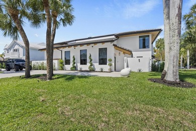 Beach Townhome/Townhouse For Sale in Delray Beach, Florida