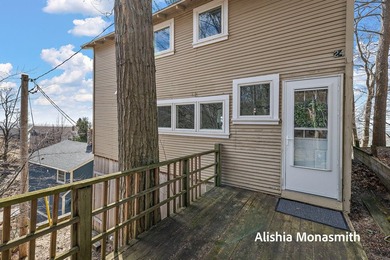 Beach Home For Sale in Grand Haven, Michigan