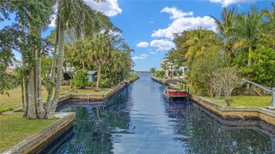 Beach Home For Sale in Fort Myers, Florida