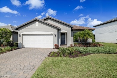 Beach Home For Sale in Fort Myers, Florida