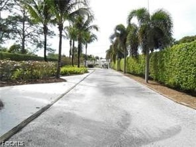 Beach Lot For Sale in Fort Myers, Florida