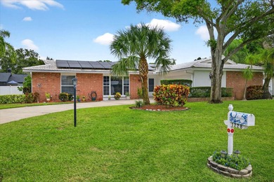 Beach Home For Sale in Dunedin, Florida