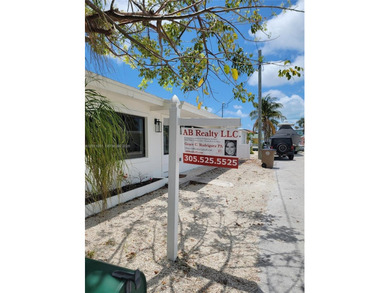 Beach Home For Sale in Marathon, Florida