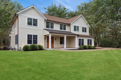 Beach Home For Sale in East Hampton, New York