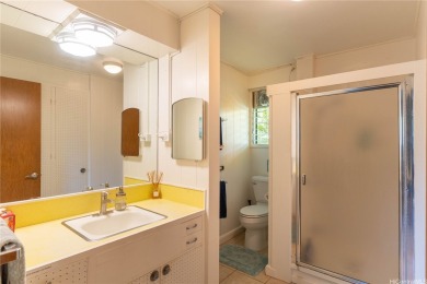 Beach Home For Sale in Waimanalo, Hawaii