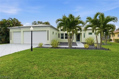 Beach Home For Sale in Fort Myers, Florida