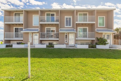 Beach Condo For Sale in Ormond Beach, Florida