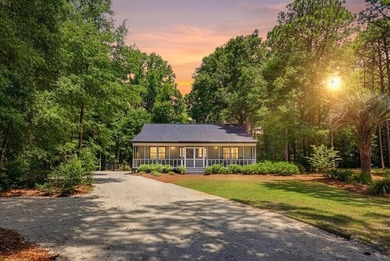 Beach Home For Sale in Pawleys Island, South Carolina