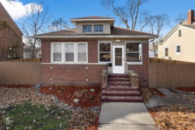 Beach Home For Sale in Gary, Indiana