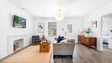 Beach Home Active Under Contract in West Palm Beach, Florida