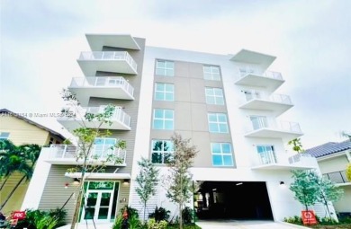 Beach Condo For Sale in Hollywood, Florida