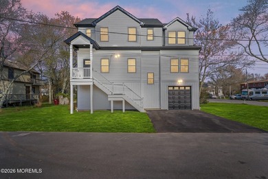 Beach Home For Sale in Bayville, New Jersey