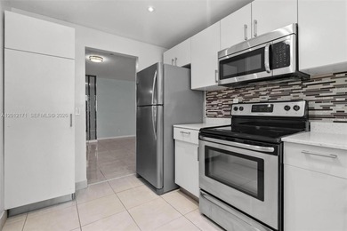 Beach Condo For Sale in Miami, Florida