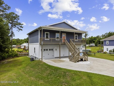 Beach Home For Sale in Sneads Ferry, North Carolina