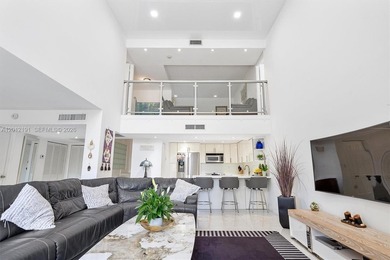 Beach Condo For Sale in Aventura, Florida