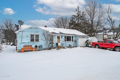 Beach Home Active Under Contract in Hudson, New York