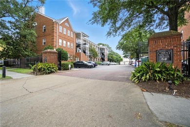 Beach Condo For Sale in Norfolk, Virginia