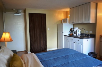 Beach Condo For Sale in Honolulu, Hawaii