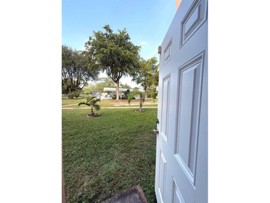 Beach Condo For Sale in Miami, Florida