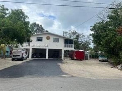 Beach Home For Sale in Key Largo, Florida