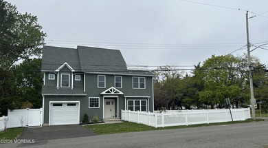 Beach Home For Sale in Toms River, New Jersey