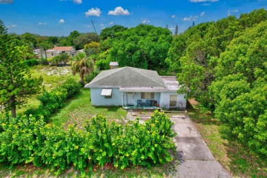 Beach Home For Sale in Delray Beach, Florida