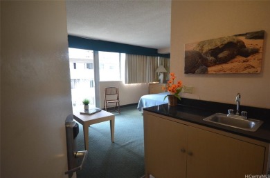 Beach Condo For Sale in Honolulu, Hawaii