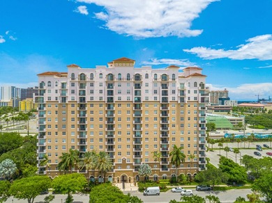 Beach Condo For Sale in West Palm Beach, Florida