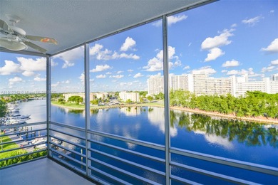 Beach Condo For Sale in Hallandale Beach, Florida