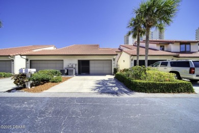 Beach Townhome/Townhouse For Sale in Daytona Beach Shores, Florida