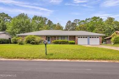 Beach Home Sale Pending in Long Beach, Mississippi