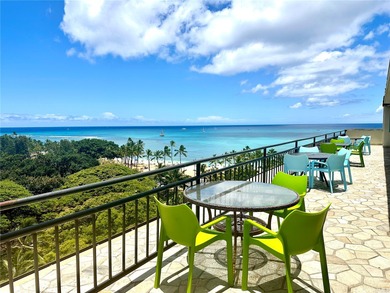 Beach Condo For Sale in Honolulu, Hawaii