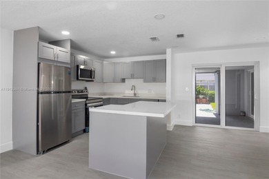 Beach Townhome/Townhouse For Sale in Fort Lauderdale, Florida