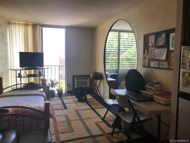 Beach Condo Off Market in Honolulu, Hawaii