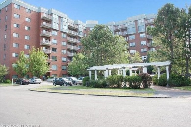 Beach Condo For Sale in South Portland, Maine