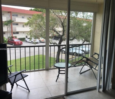 Beach Condo For Sale in Pembroke Pines, Florida